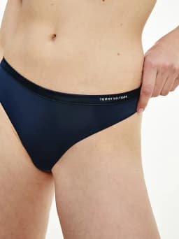 Dámské tanga UW0UW03259 - DW5 - Černá - Tommy Hilfiger černá 1