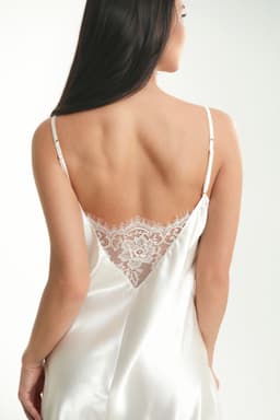 Košilka 006 Whisper white - Ava 3